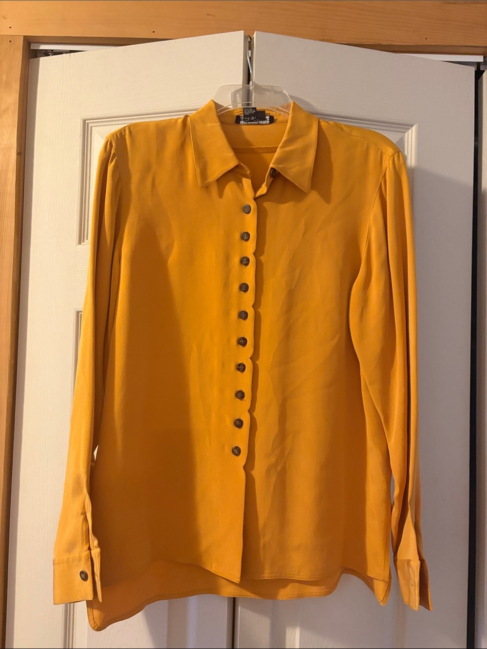 Due per Due  Mustard Button-Front Long-Sleeve Shirt